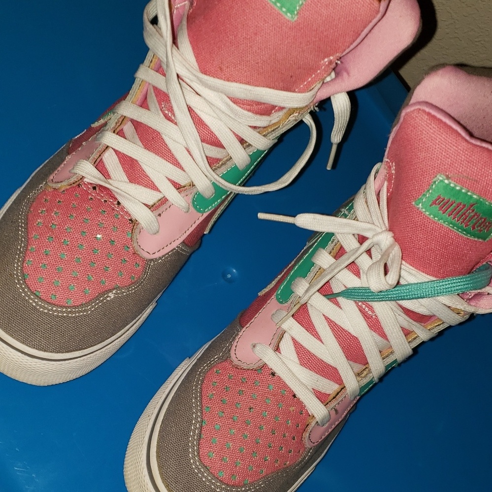 Sneakers - Picture 2 of 2
